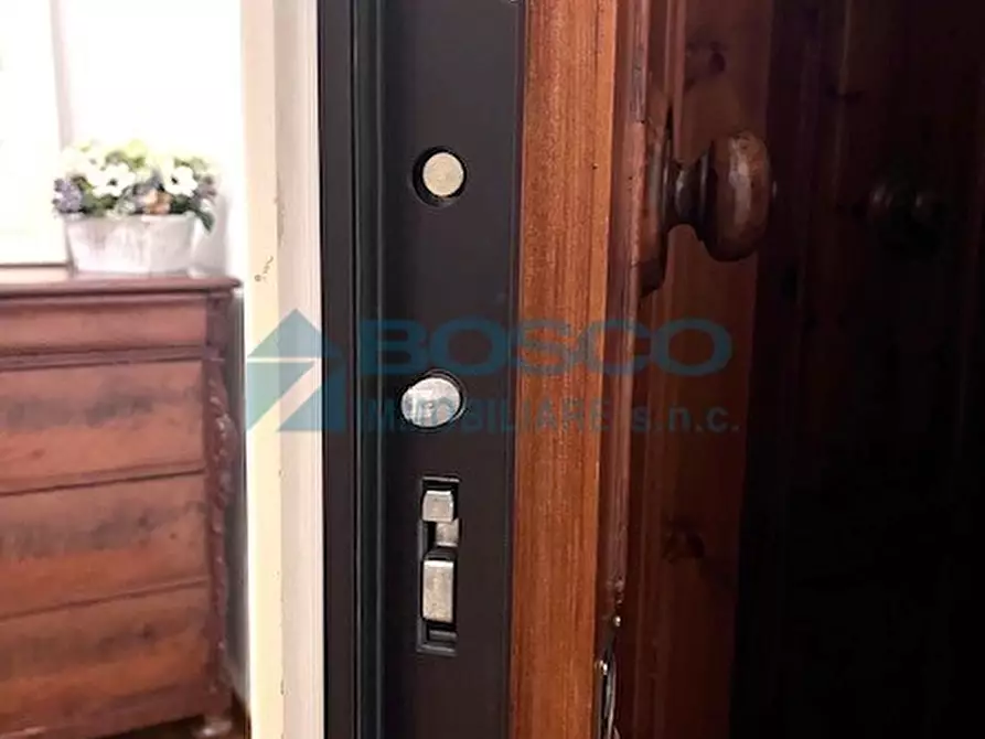 Immagine 23 di Pentalocale in vendita  in via Di Monale a La Spezia