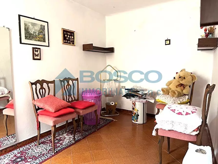 Immagine 3 di Pentalocale in vendita  in via Pezzi Grandi a La Spezia