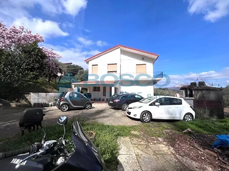 Immagine 4 di Casa indipendente in vendita  in Via II Giugno 46 a Follo
