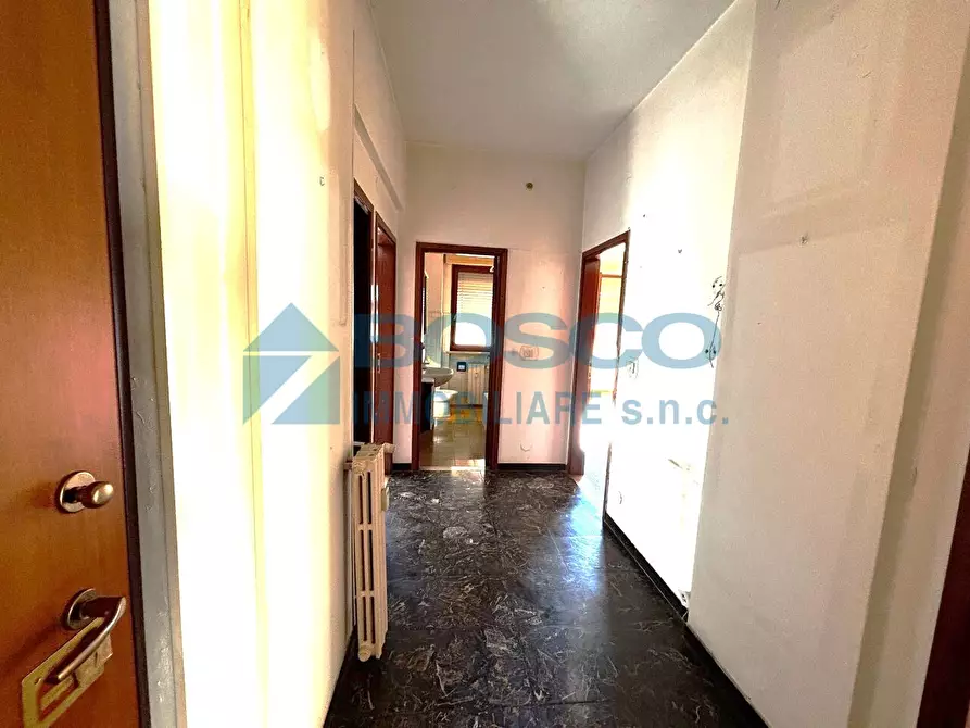 Immagine 10 di Quadrilocale in vendita  in Via Lunense a Carrara