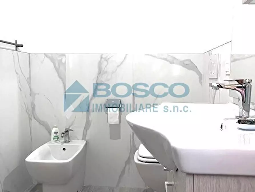 Immagine 3 di Quadrilocale in affitto  in Via Alfredo Poggiolini 16 a La Spezia