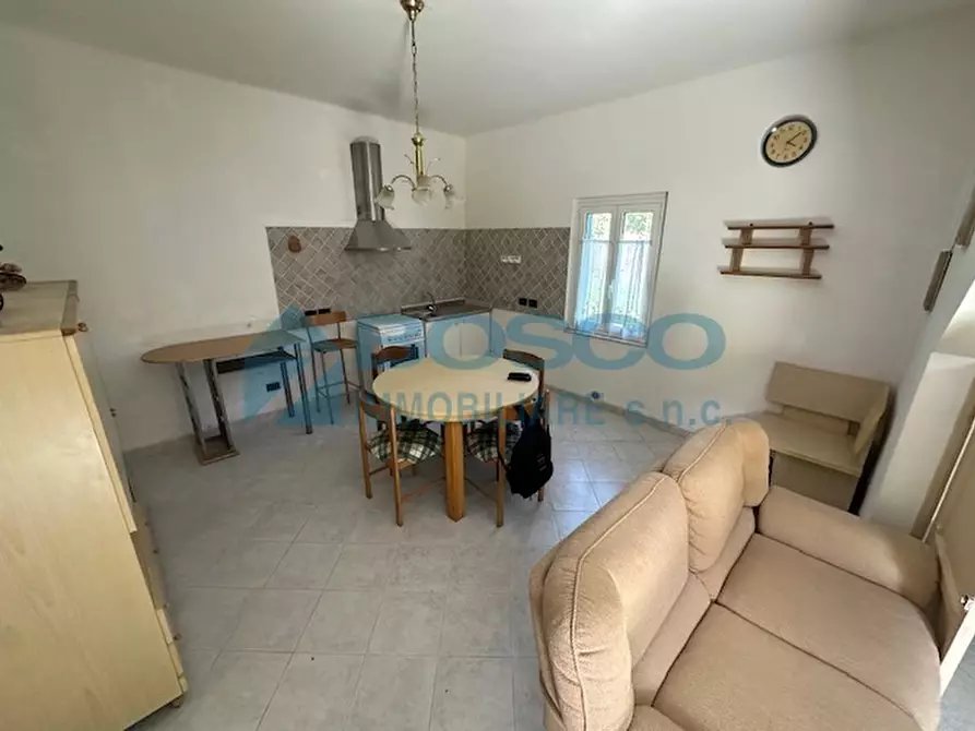 Immagine 2 di Casa indipendente in vendita  in Via Val di Carrara a La Spezia