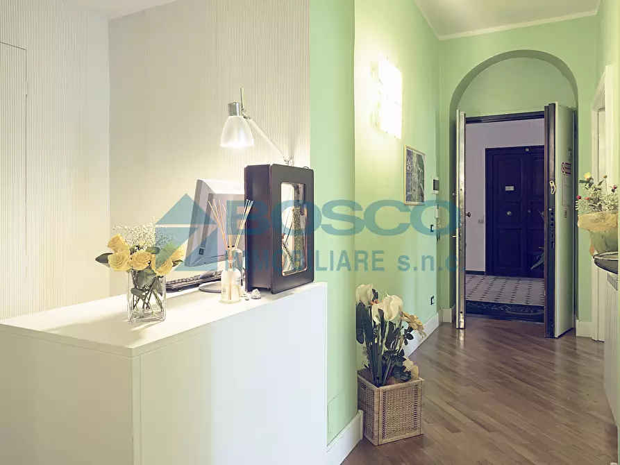 Immagine 2 di Pentalocale in vendita  in Piazza Cesare Battisti a La Spezia