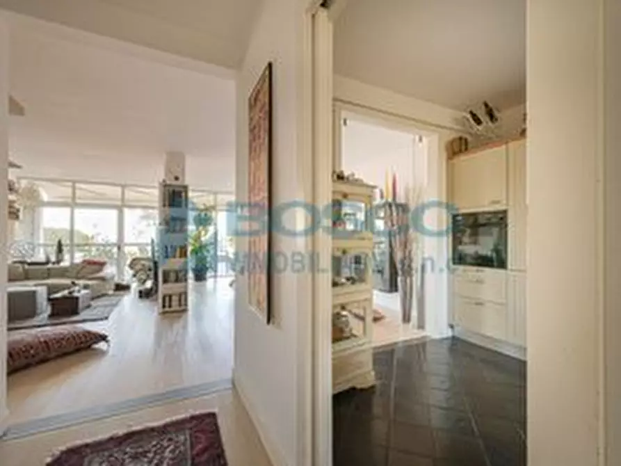 Immagine 60 di Pentalocale in vendita  in Costa di Murlo a La Spezia