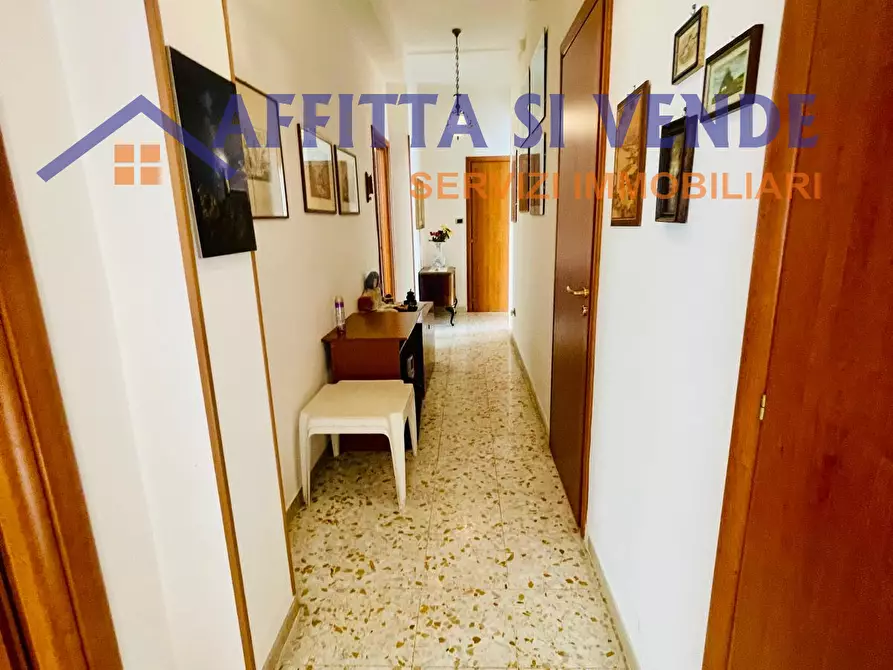 Immagine 29 di Pentalocale in vendita  in Via Filisto 36 a Siracusa