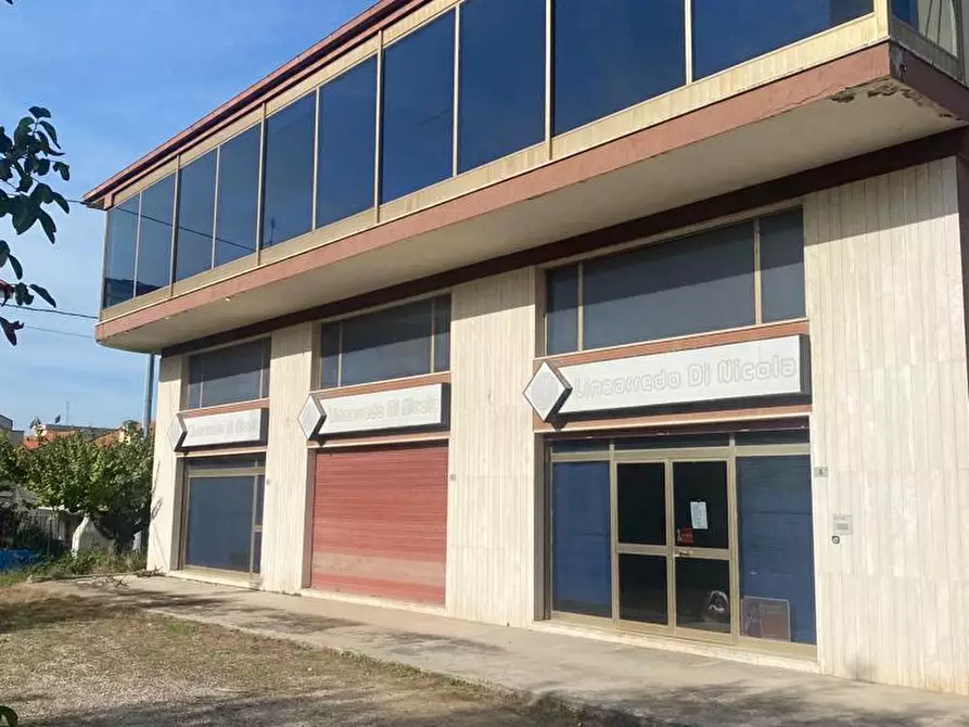 Immagine 5 di Capannone industriale in vendita  a San Giovanni Teatino