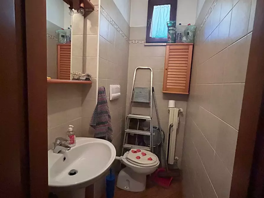 Immagine 14 di Pentalocale in vendita  a Pescara