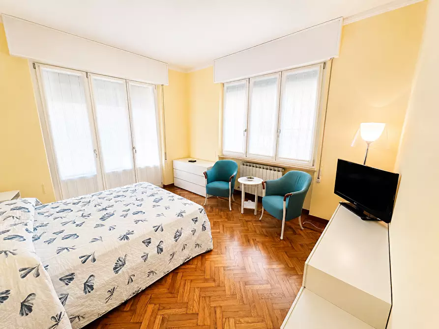 Immagine 18 di Trilocale in vendita  a Rapallo