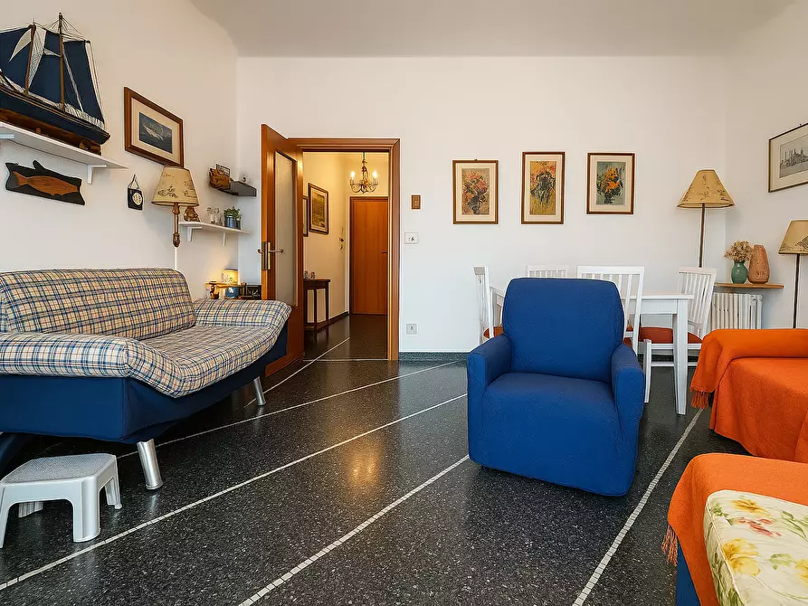 Immagine 2 di Bilocale in vendita  a Rapallo