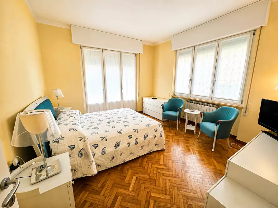 Immagine 5 di Trilocale in vendita  a Rapallo