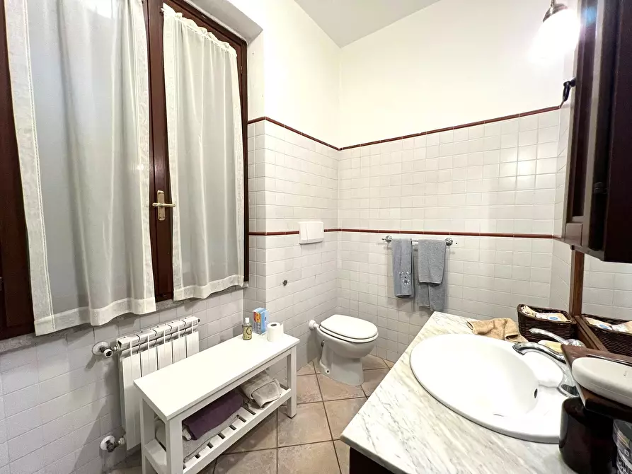 Immagine 17 di Villa in vendita  a Fiano Romano