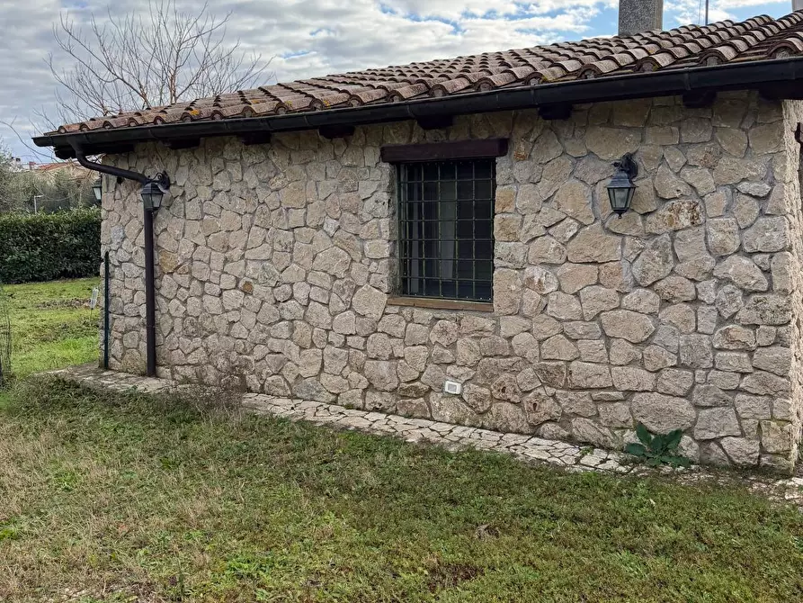 Immagine 1 di Villa in affitto  a Fiano Romano