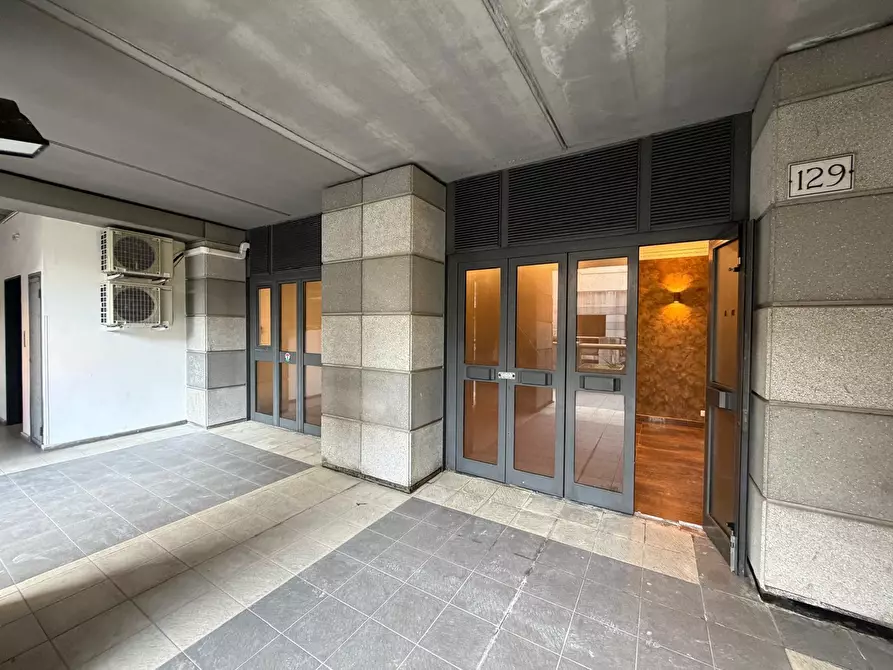 Immagine 5 di Ufficio in affitto  in Via Monte Giberto 133 a Roma