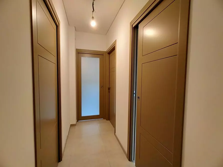 Immagine 13 di Trilocale in vendita  in Via Pietro Cossa 105 a Torino