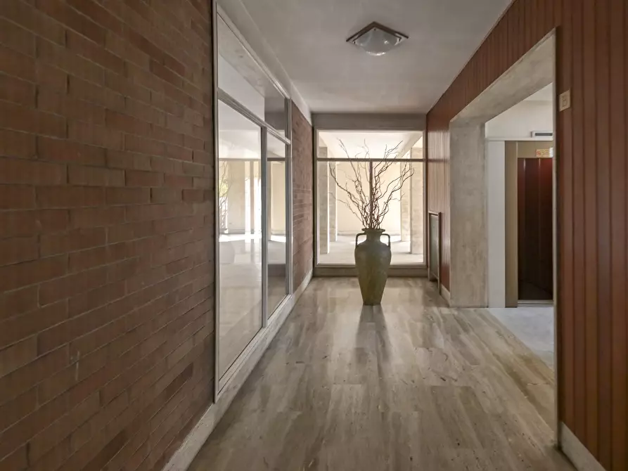 Immagine 7 di Trilocale in vendita  in Corso Monte Cucco 146 a Torino