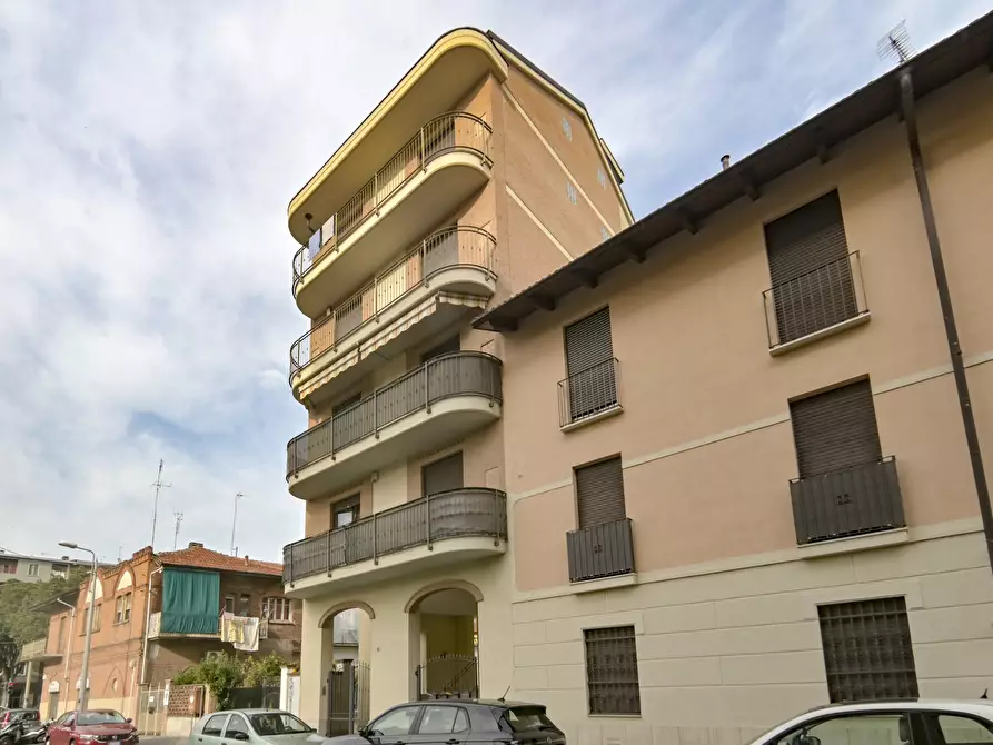 Immagine 1 di Trilocale in vendita  in Via Quarto dei Mille 5 a Torino
