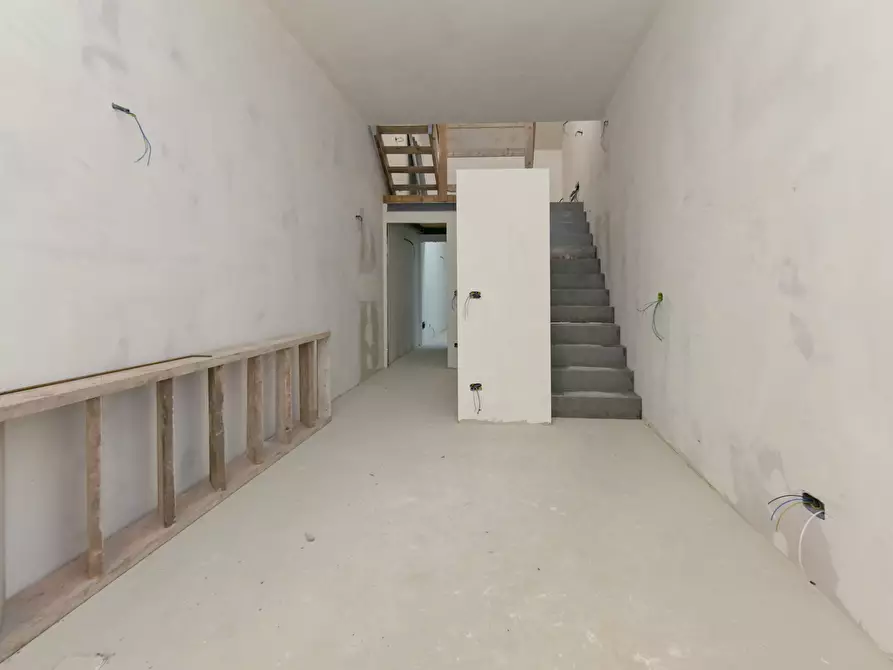 Immagine 5 di Loft/Open space in vendita  in Via Ugo Foscolo 6 a Torino