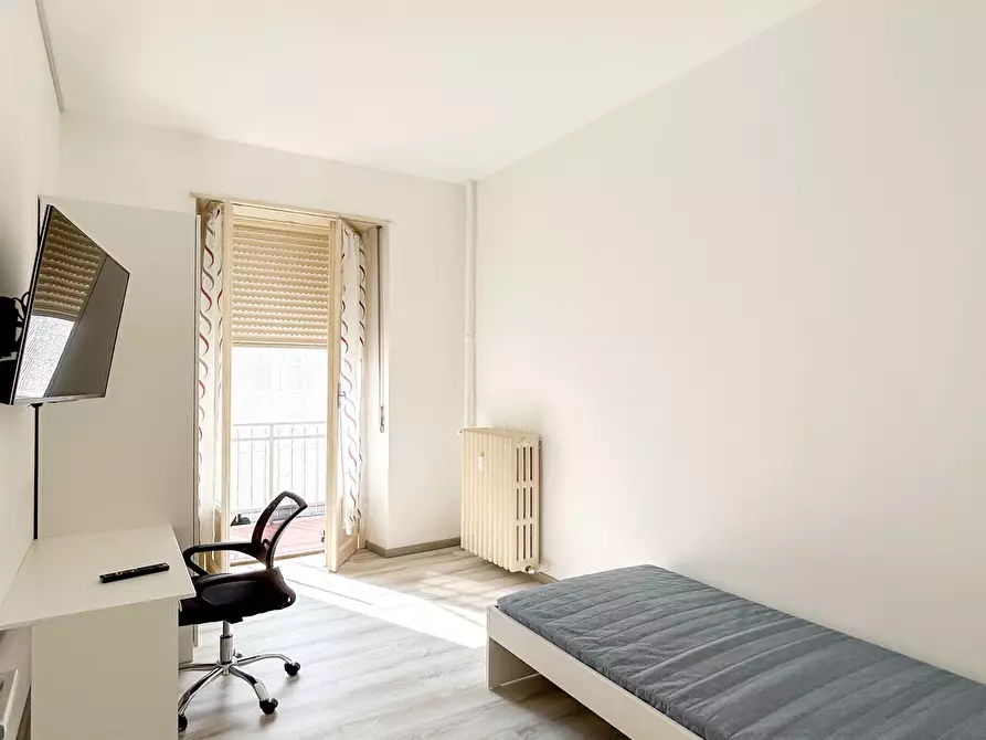 Immagine 1 di Stanza singola in affitto  in via pesaro 32 a Torino