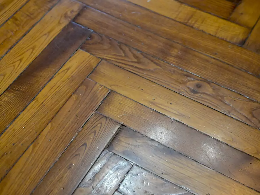 Immagine 43 di Quadrilocale in vendita  in via Livorno 9 a Torino