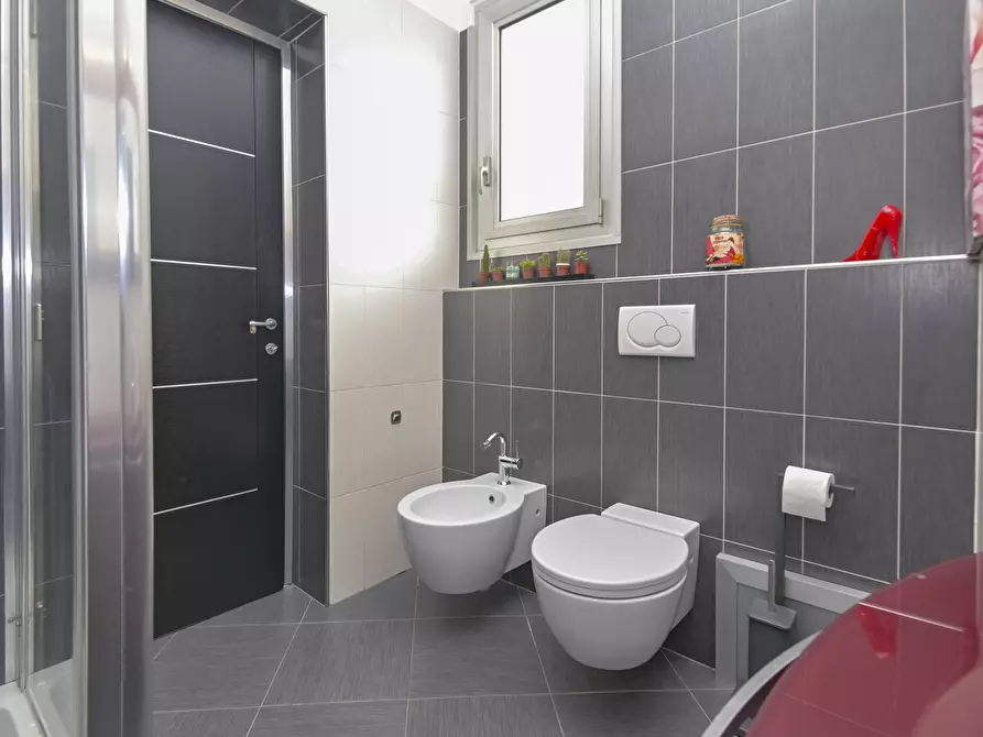 Immagine 40 di Trilocale in vendita  in Corso Monte Cucco 146 a Torino