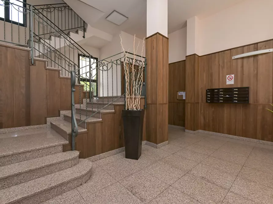 Immagine 4 di Mansarda in vendita  in Via Tirreno 155 a Torino