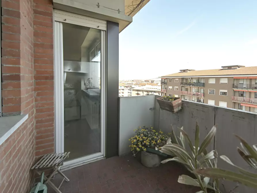 Immagine 17 di Quadrilocale in vendita  in Via Buenos Aires a Torino