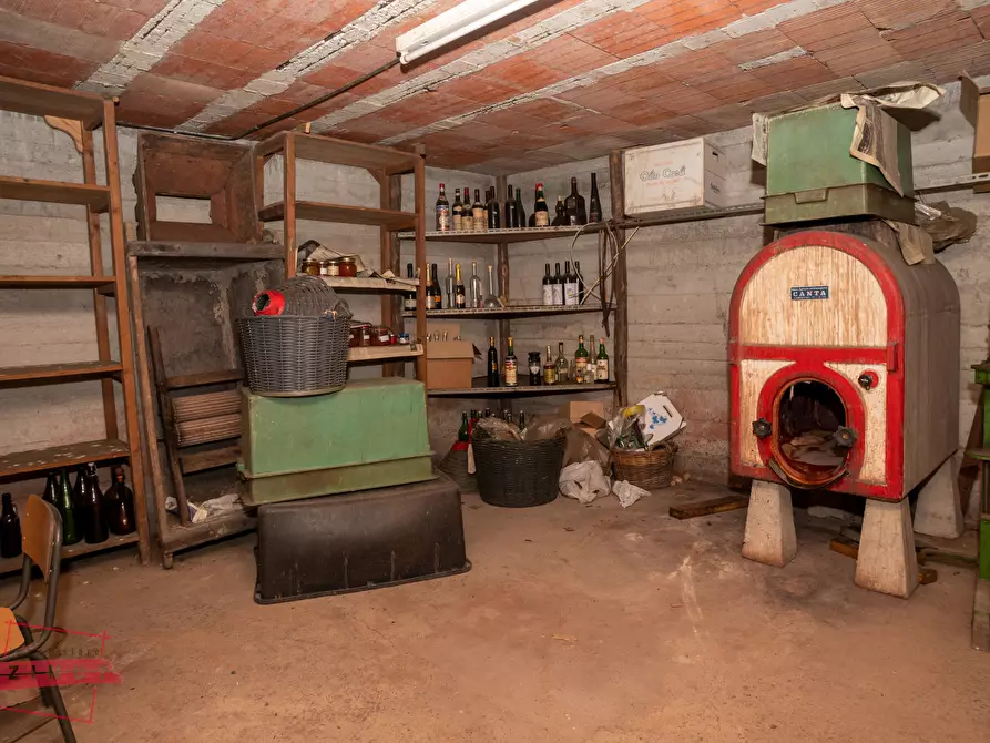 Immagine 43 di Villa in vendita  in via rossini 5 a San Damiano D'asti