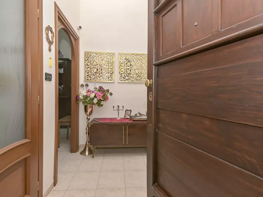 Immagine 21 di Bilocale in vendita  in Via Genola 17 a Torino