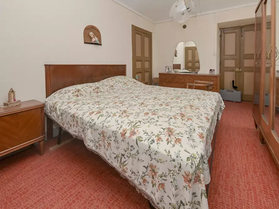 Immagine 32 di Quadrilocale in vendita  in via torino 4 a Lemie