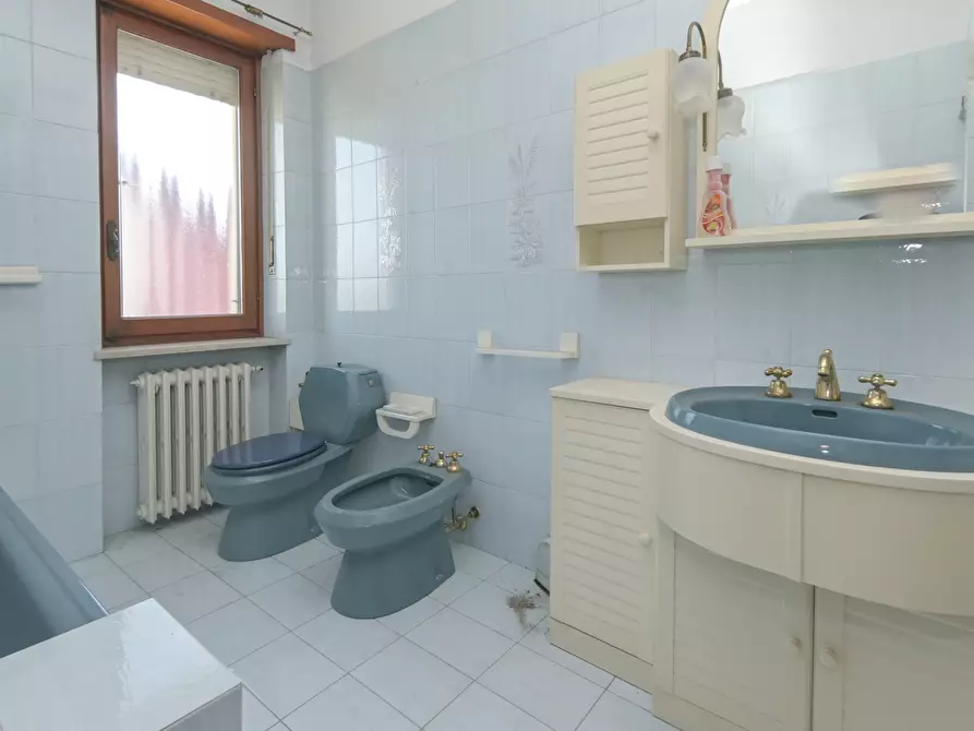 Immagine 78 di Casa bifamiliare in vendita  in Via Settimo 80 a Leini