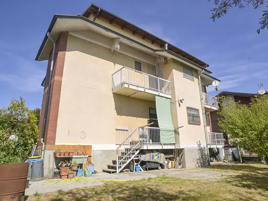 Immagine 116 di Casa bifamiliare in vendita  in Via Settimo 80 a Leini