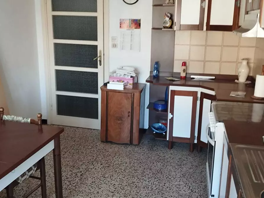 Immagine 6 di Quadrilocale in vendita  in Via Ugo Foscolo 1 a Novi Ligure