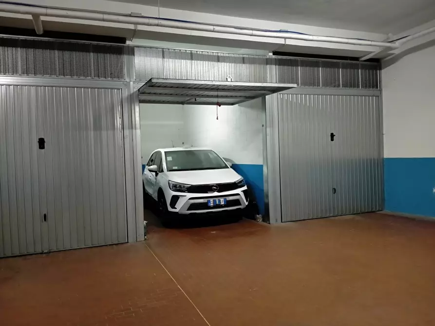 Immagine 11 di Garage in affitto  in Via Gianfrancesco Re 28 a Torino