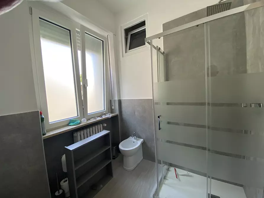 Immagine 10 di Stanza singola in affitto  in via Caprera 37 a Torino