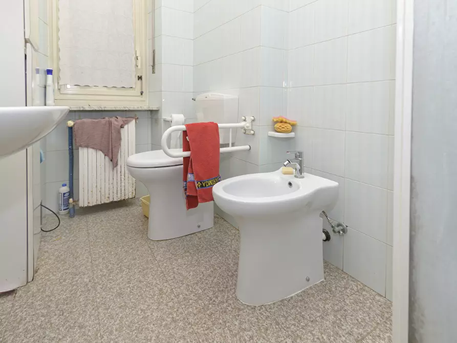 Immagine 28 di Villa in vendita  in via nazario sauro 45 a Venaria Reale