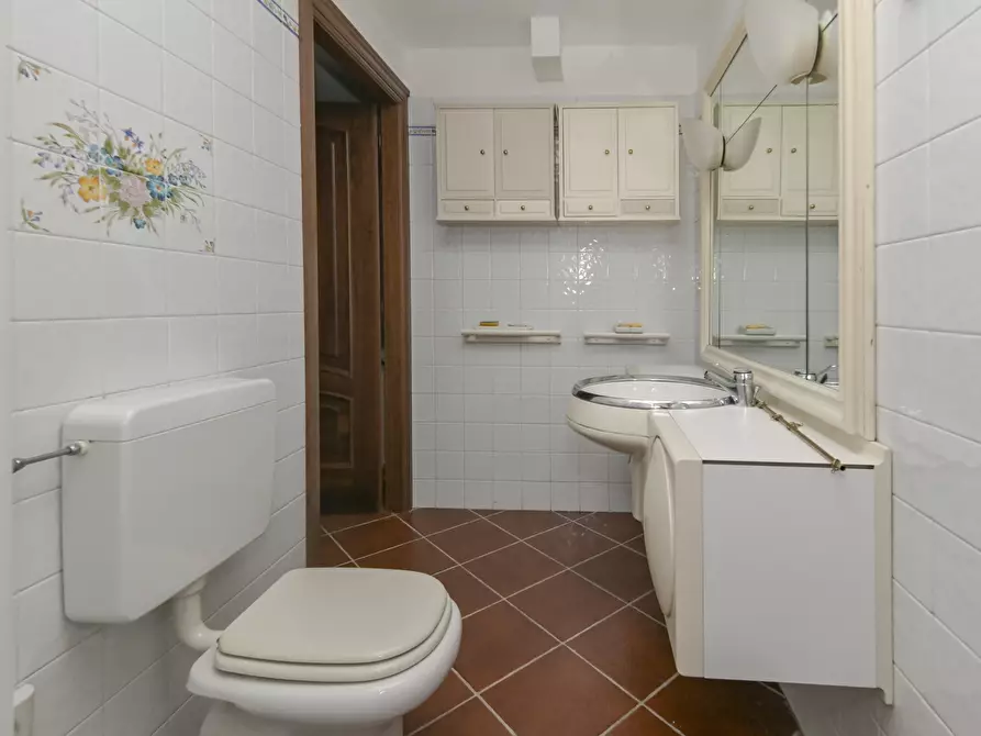 Immagine 70 di Villa in vendita  in Via Loreto 86 a Lanzo Torinese