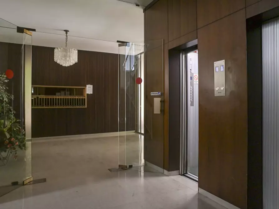 Immagine 37 di Ufficio in vendita  in Corso Monte Cucco 85 a Torino