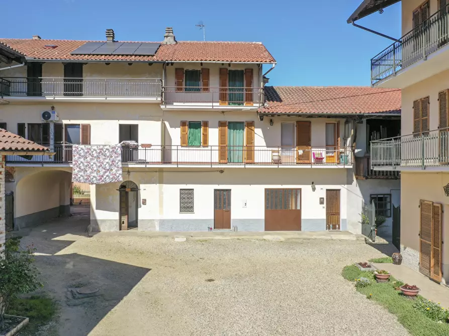 Immagine 1 di Porzione di casa in vendita  in frazione perrero 84 a Barbania