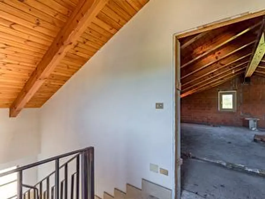 Immagine 8 di Casa indipendente in vendita  in Frazione Mezzi Po 10 TER a Settimo Torinese