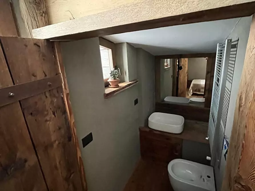 Immagine 89 di Baita in vendita  a Bardonecchia