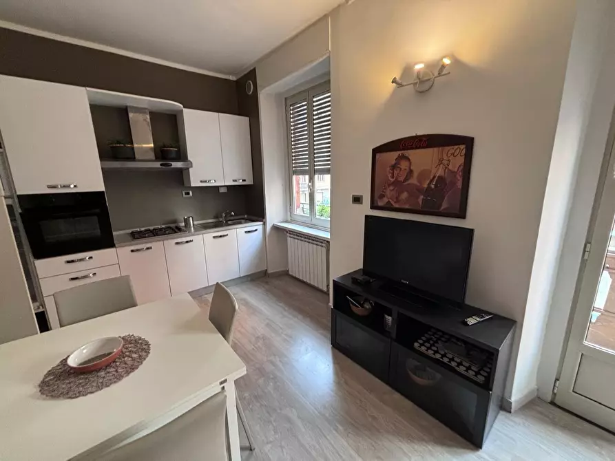 Immagine 1 di Bilocale in affitto  in Via Don Bosco 85 a Torino