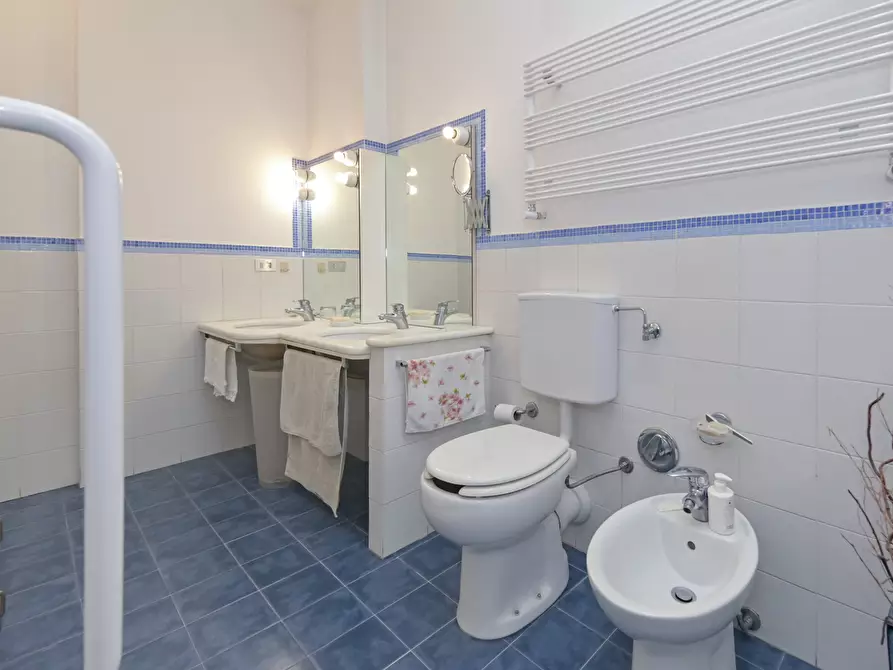 Immagine 29 di Quadrilocale in vendita  in Via Buenos Aires a Torino