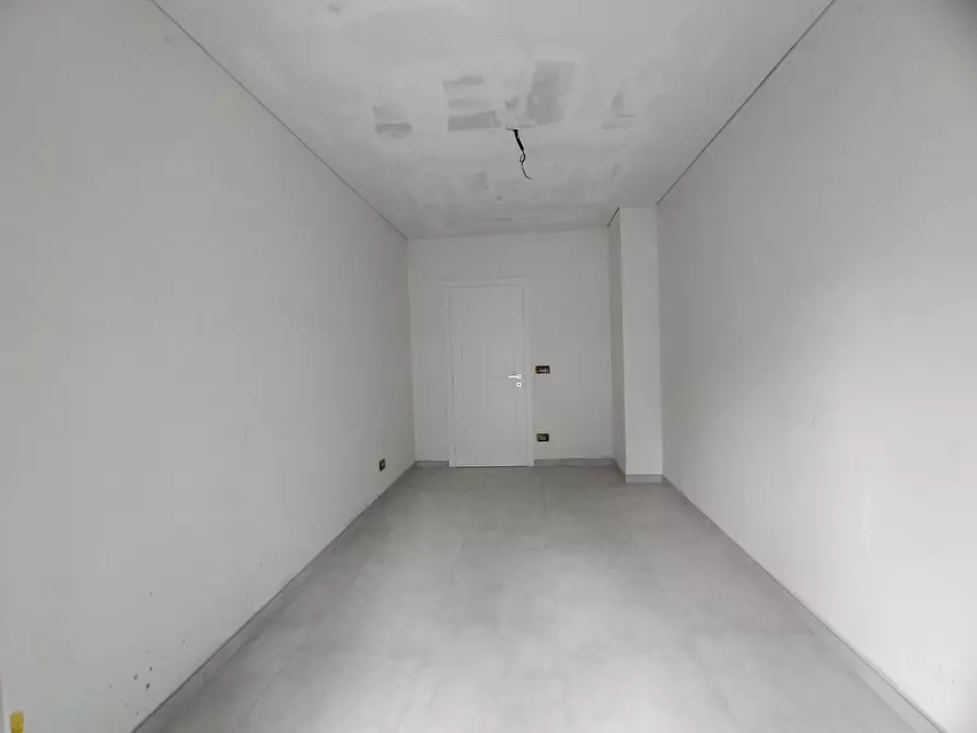 Immagine 26 di Quadrilocale in vendita  in Via Pietro Cossa 105 a Torino