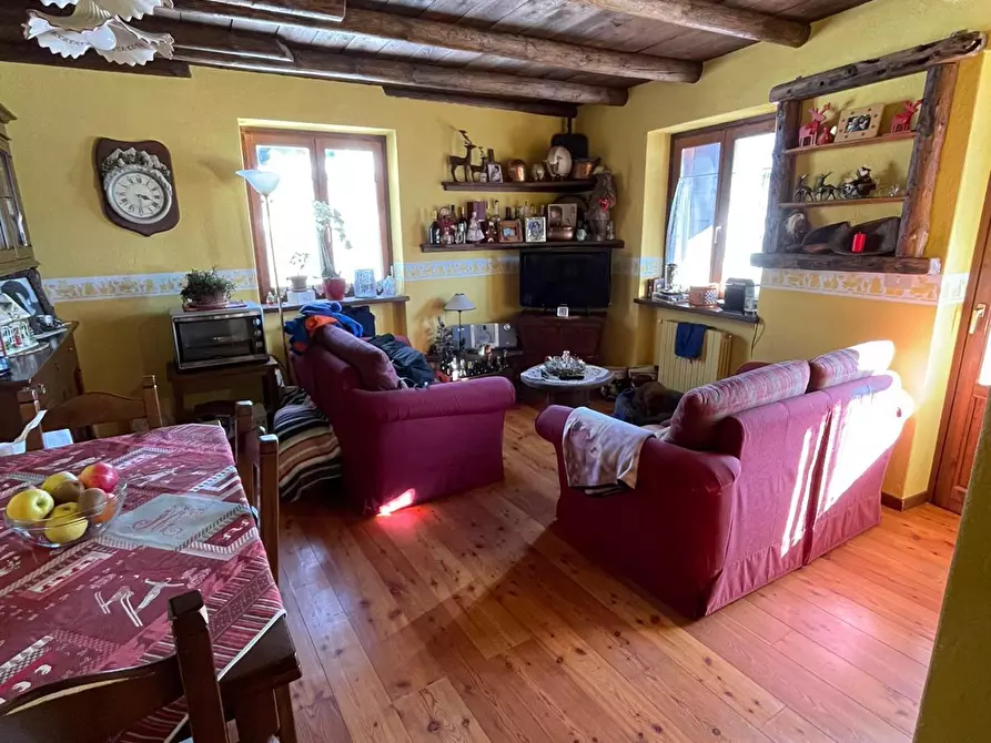 Immagine 33 di Quadrilocale in vendita  in via allevè 1 a Pragelato