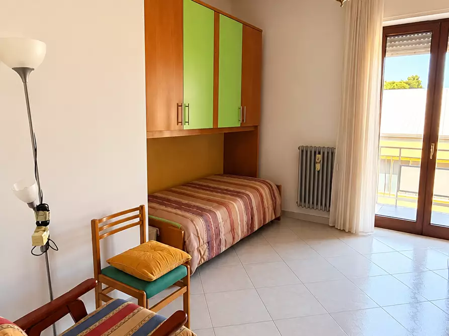 Immagine 17 di Trilocale in vendita  in Via Carlo Poerio 35 a Castellana Grotte