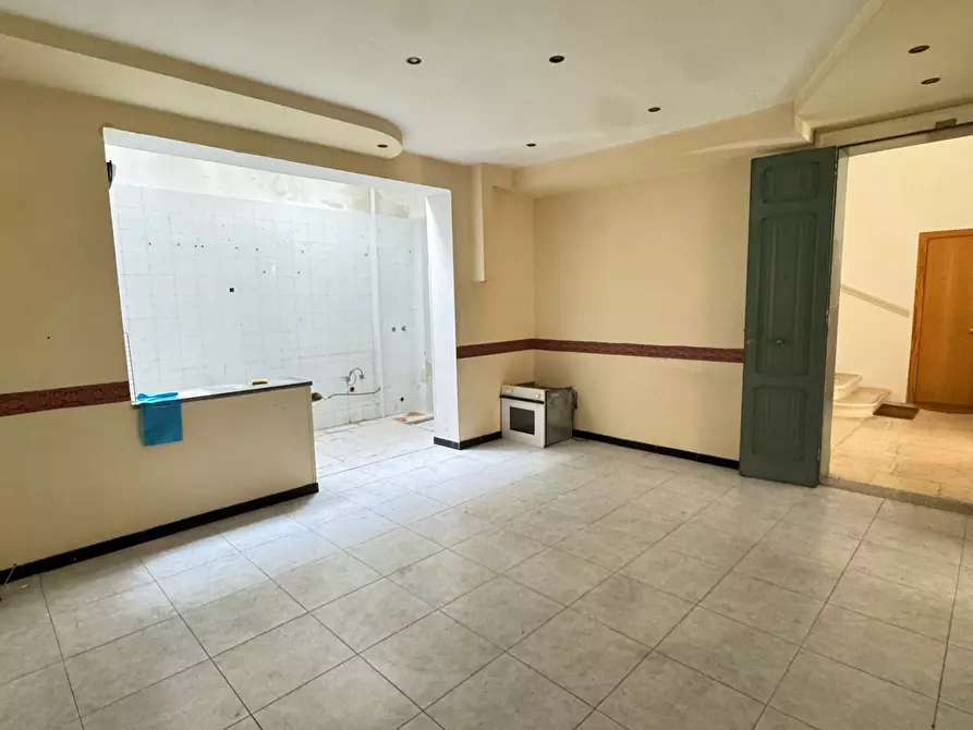 Immagine 7 di Trilocale in vendita  in Via Ghezzi a Monopoli