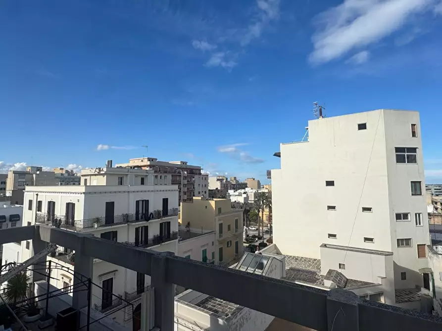 Immagine 10 di Trilocale in vendita  in Via Fratelli Bandiera a Monopoli