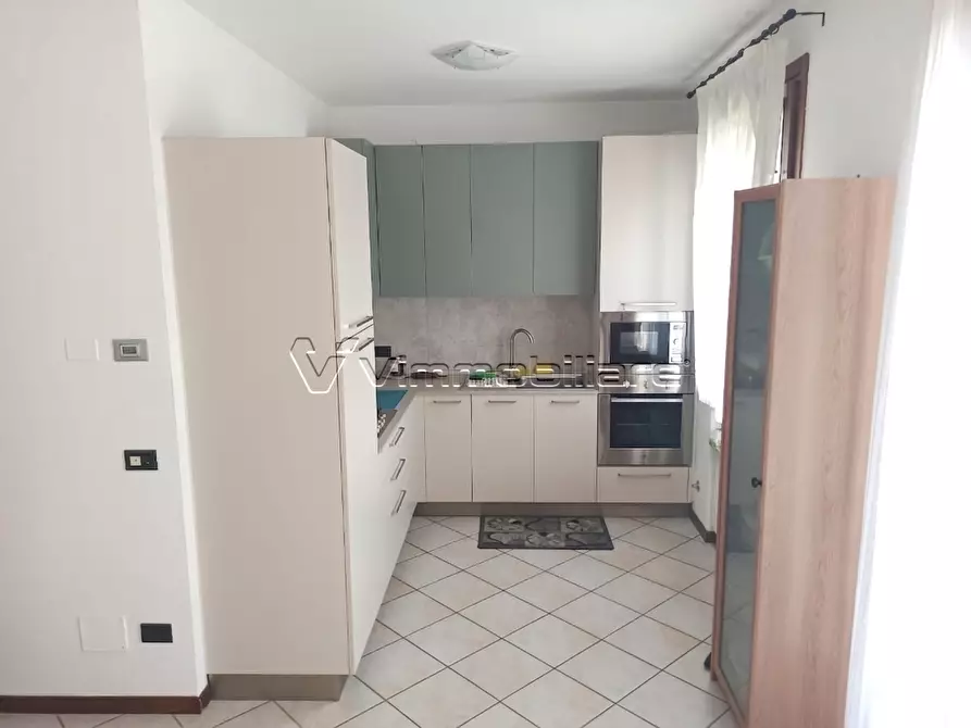 Immagine 5 di Trilocale in vendita  in Via Monte Grappa 1 a Albettone