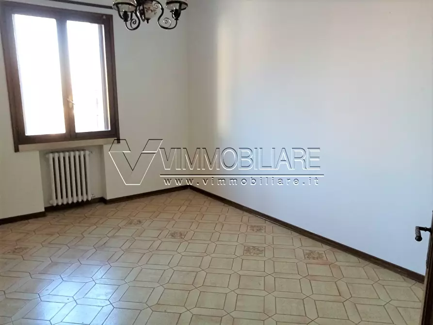 Immagine 8 di Trilocale in affitto  a Albettone