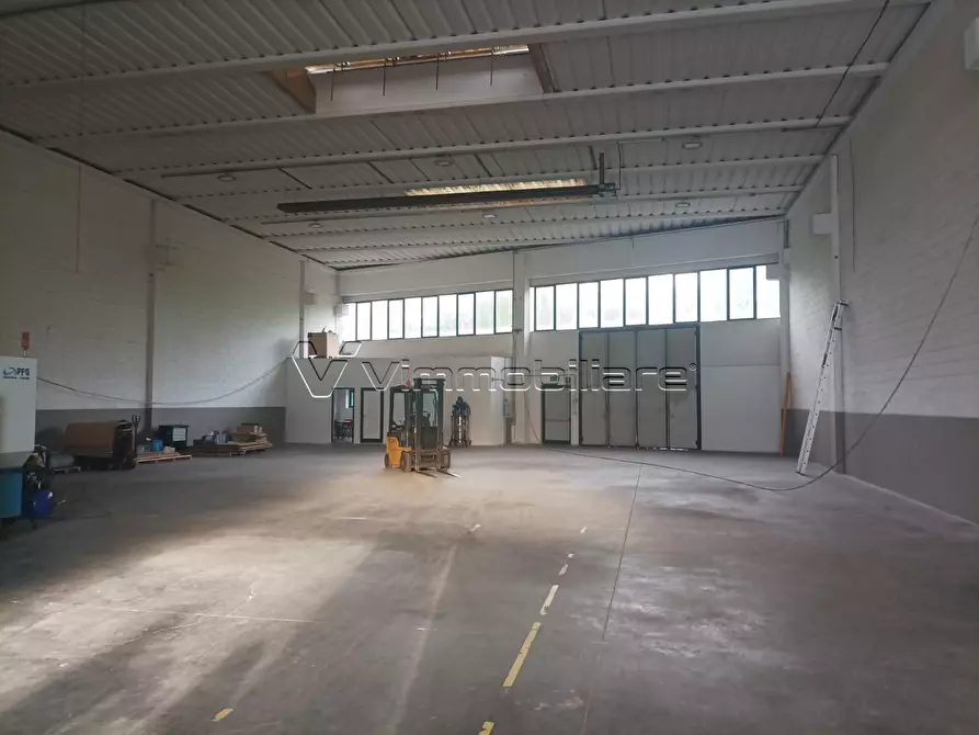Immagine 7 di Attività artigianale in affitto  in Via del Progresso 6 a Barbarano Mossano